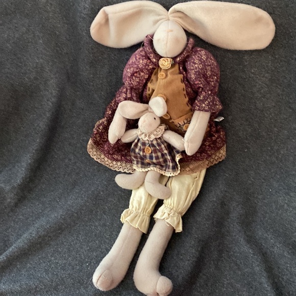 Primitive Rabbit with Bunny Felt Ears Well Made - Picture 2 of 7
